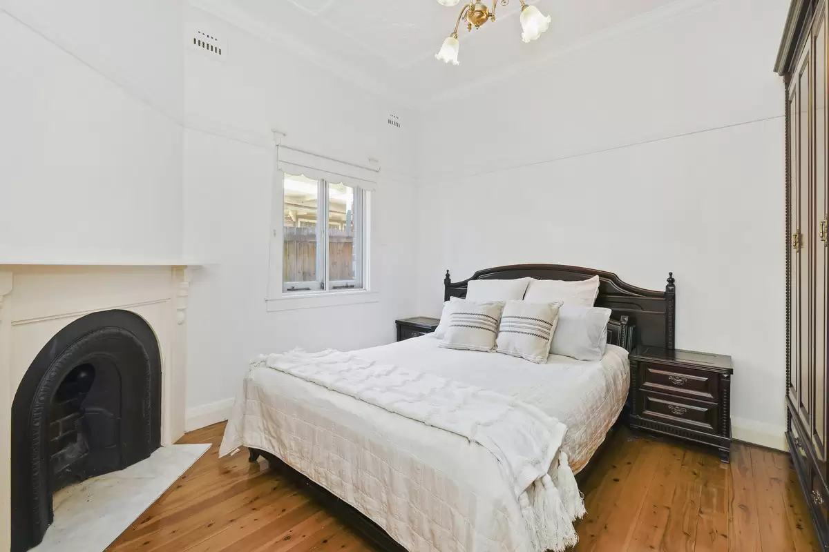 46 Bay Street, Croydon Sold by Rich & Oliva - image 5