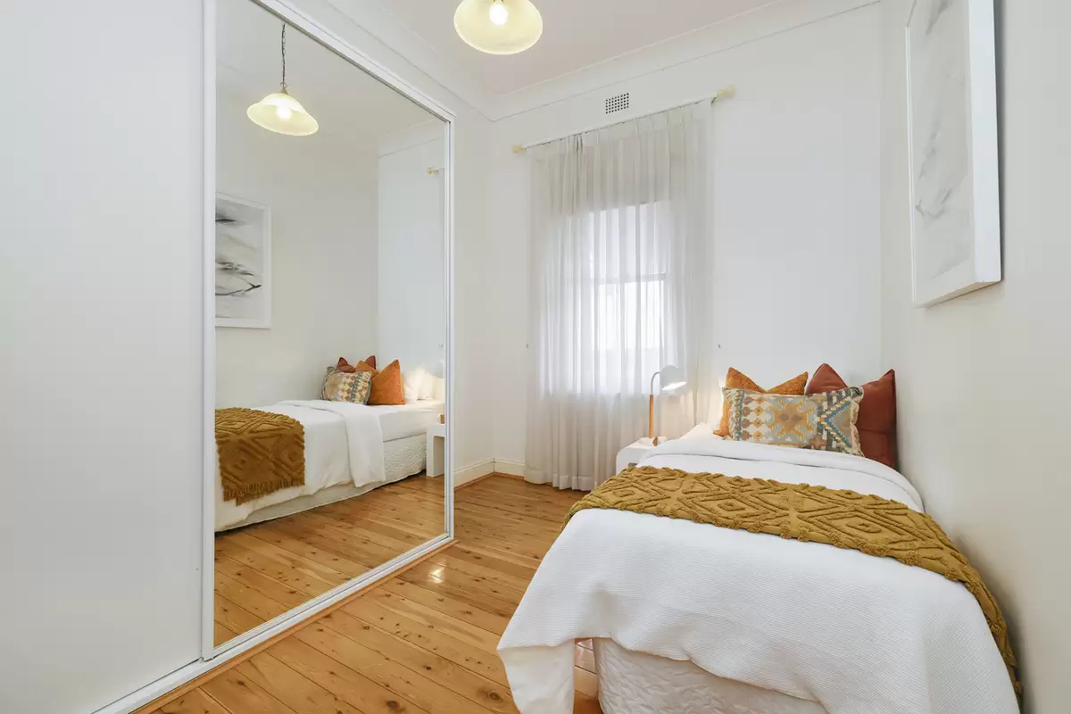 6 Arthur Street, Croydon Sold by Rich & Oliva - image 5