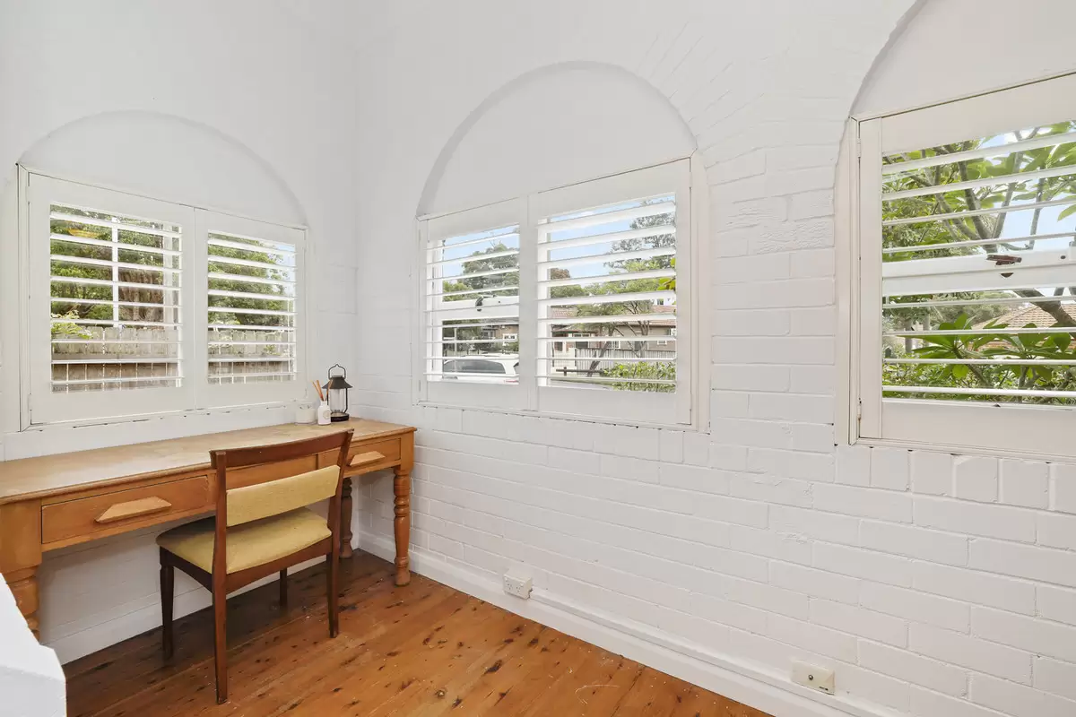 25 Holborow Street, Croydon Sold by Rich & Oliva - image 3