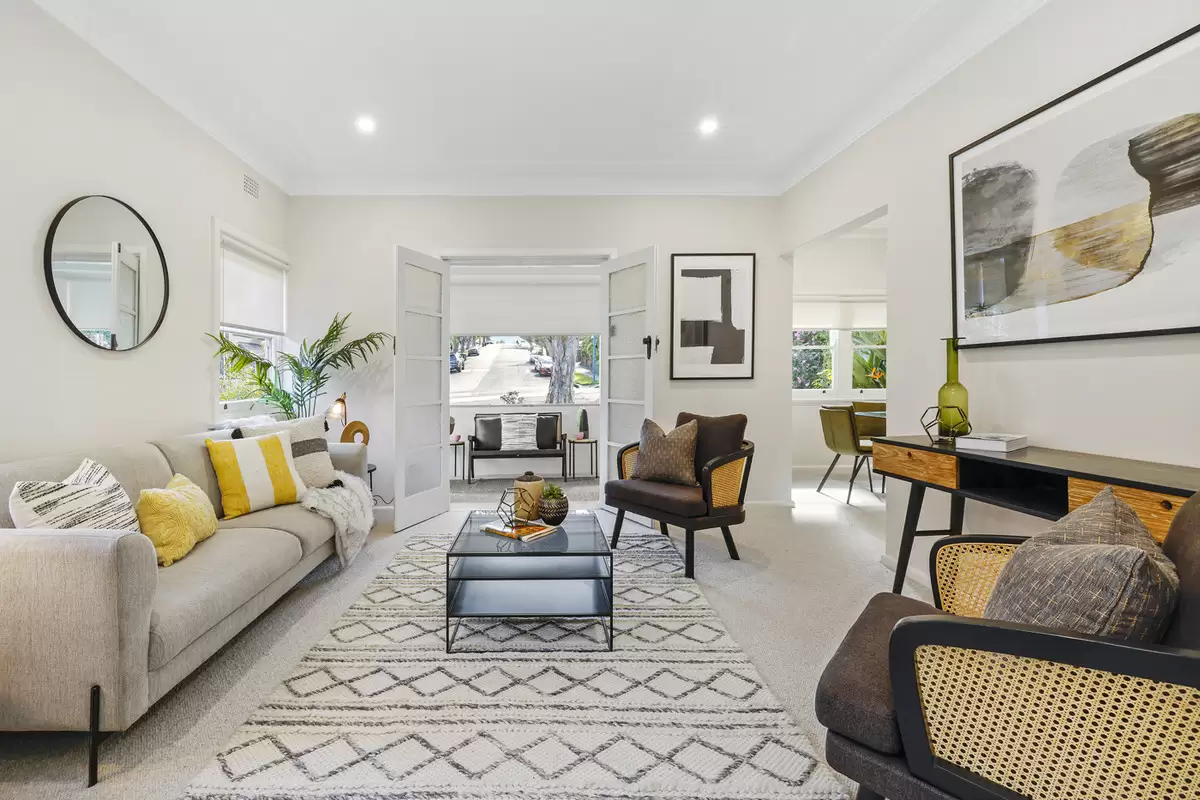 10 Leith Street, Ashbury Sold by Rich & Oliva - image 2