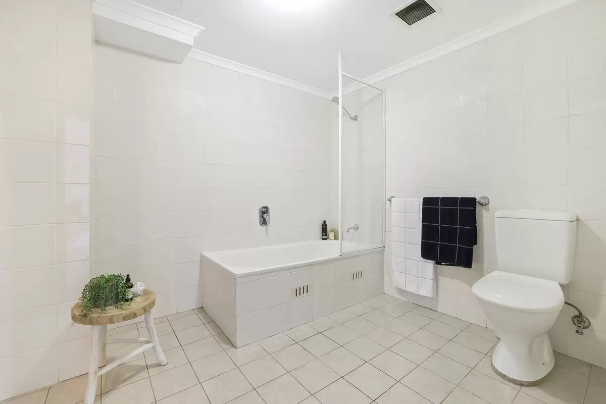 38/12 West Street, Croydon Sold by Rich & Oliva - image 7