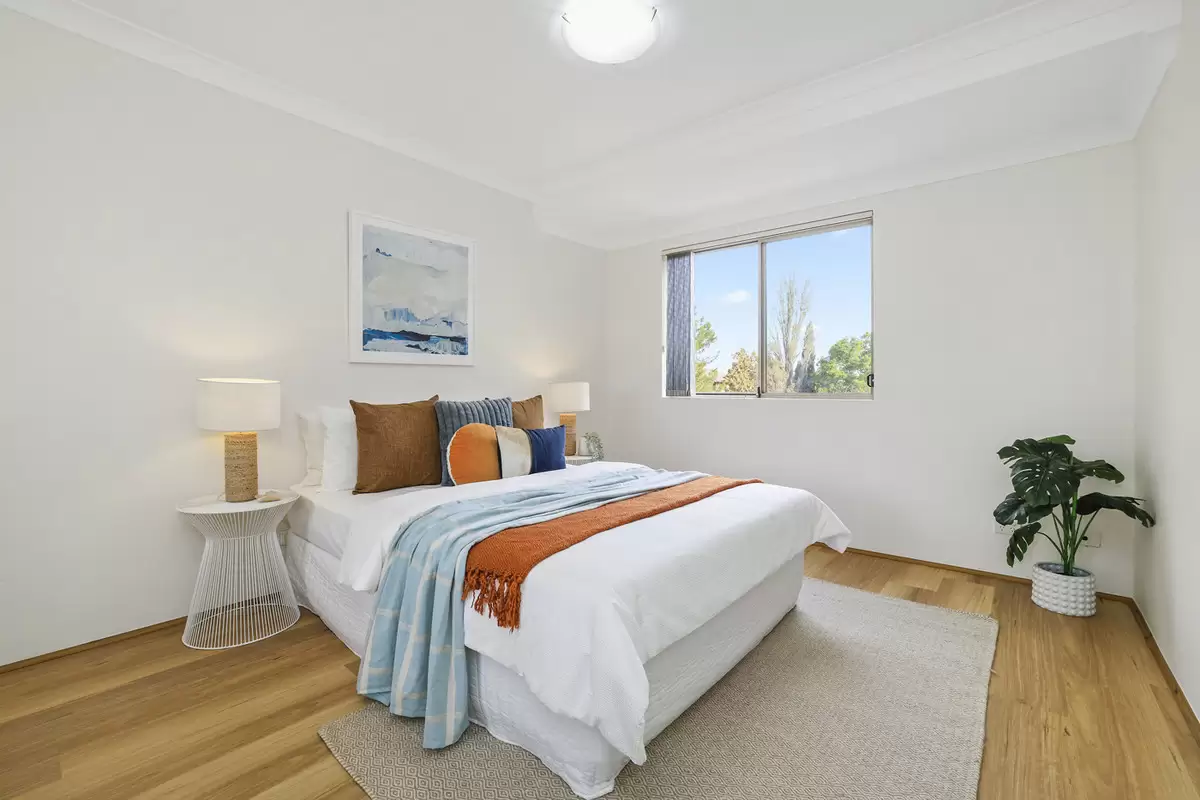 38/12 West Street, Croydon Sold by Rich & Oliva - image 4