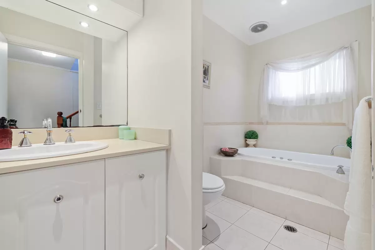40 Windsor Avenue, Croydon Park Sold by Rich & Oliva - image 7
