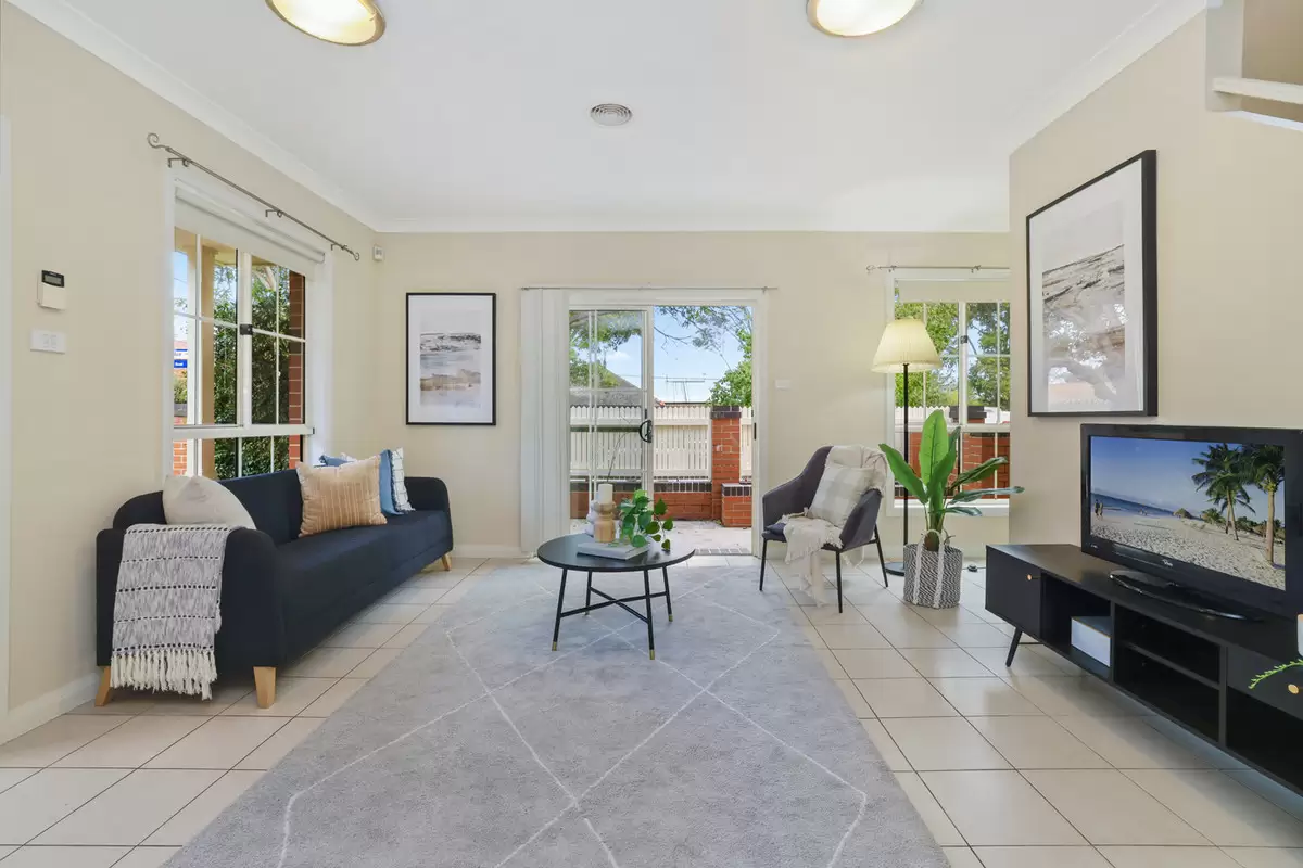33 Duntroon Street, Hurlstone Park Sold by Rich & Oliva - image 3