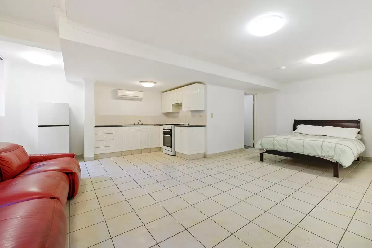 42/2-8 Beresford Road, Strathfield Sold by Rich & Oliva - image 4