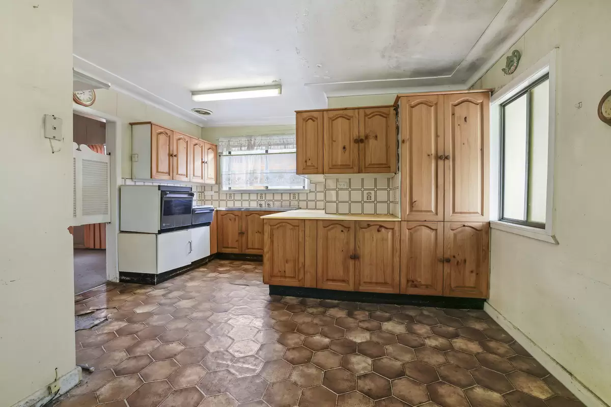 31 Dunmore Street, Croydon Park Sold by Rich & Oliva - image 6