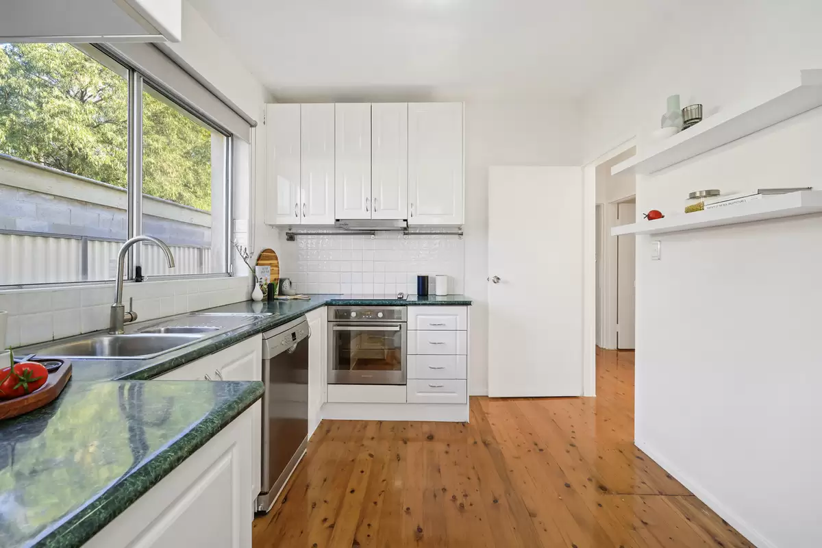 6/5 Jones Street, Croydon Sold by Rich & Oliva - image 3