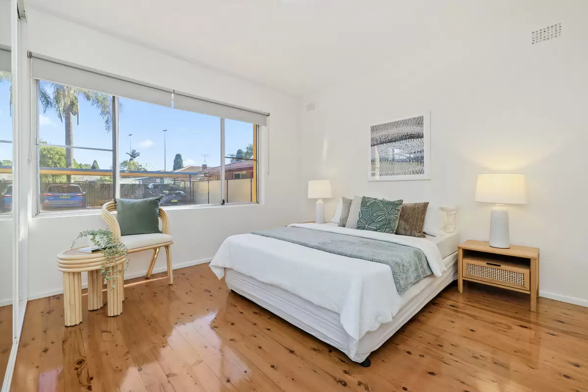 6/5 Jones Street, Croydon Sold by Rich & Oliva - image 5
