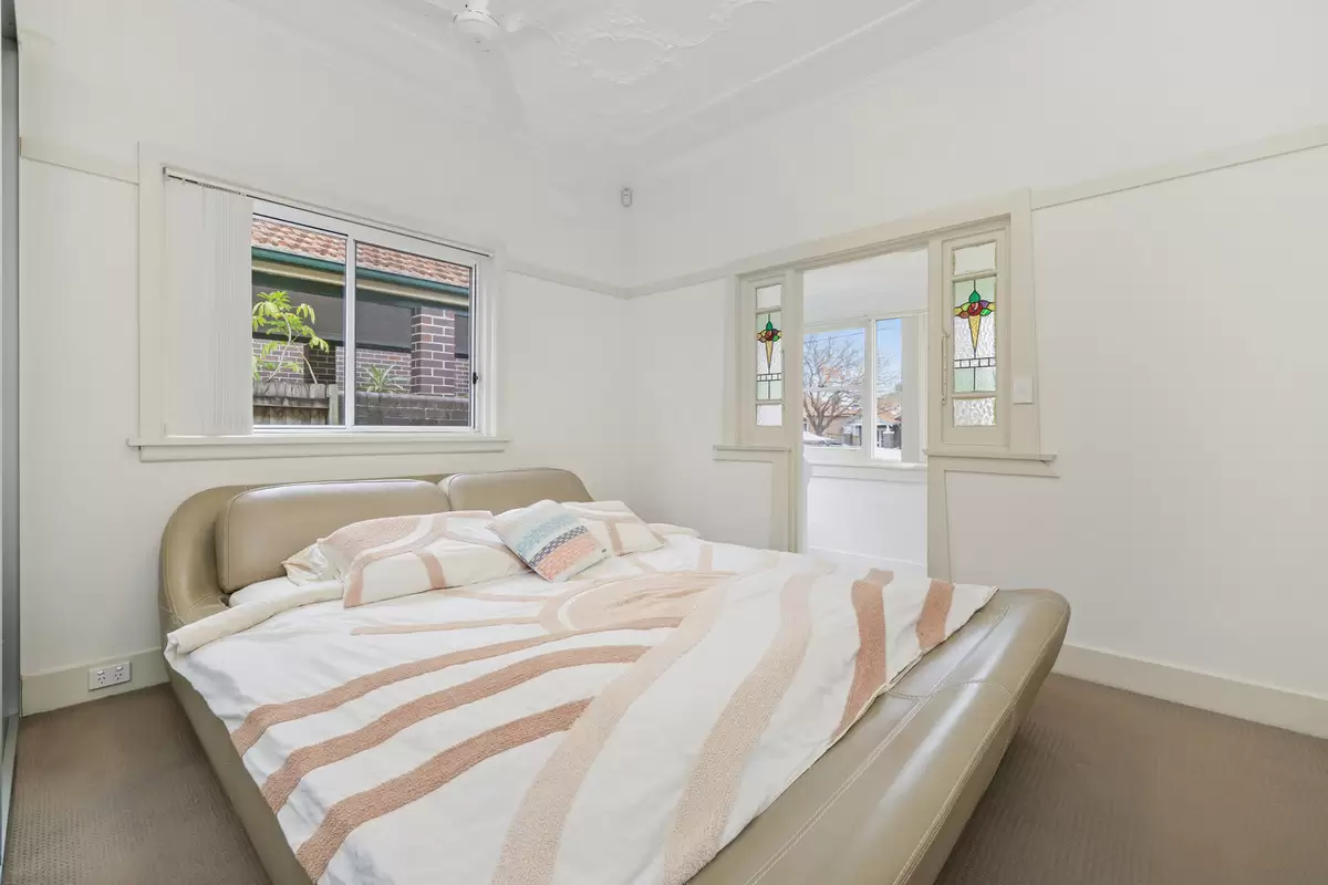 7 Kelvin Street, Ashbury Sold by Rich & Oliva - image 3