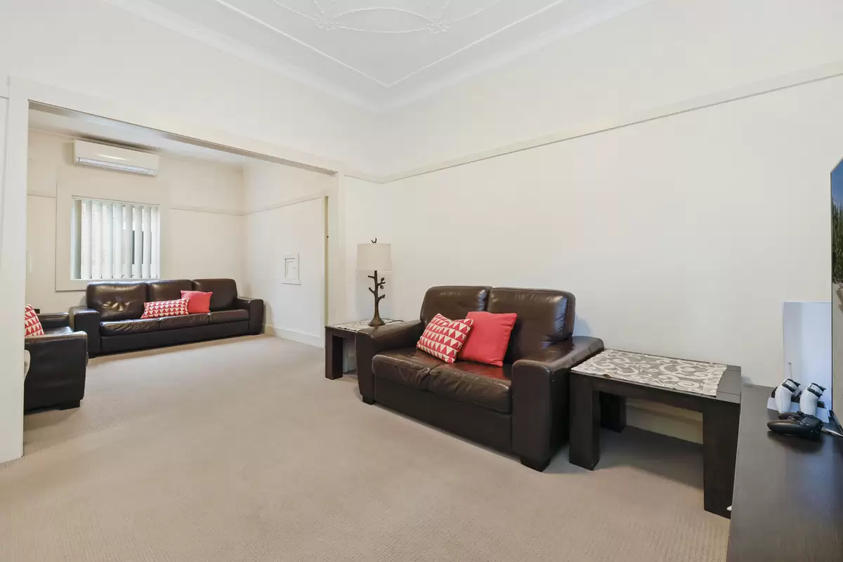 7 Kelvin Street, Ashbury Sold by Rich & Oliva - image 5