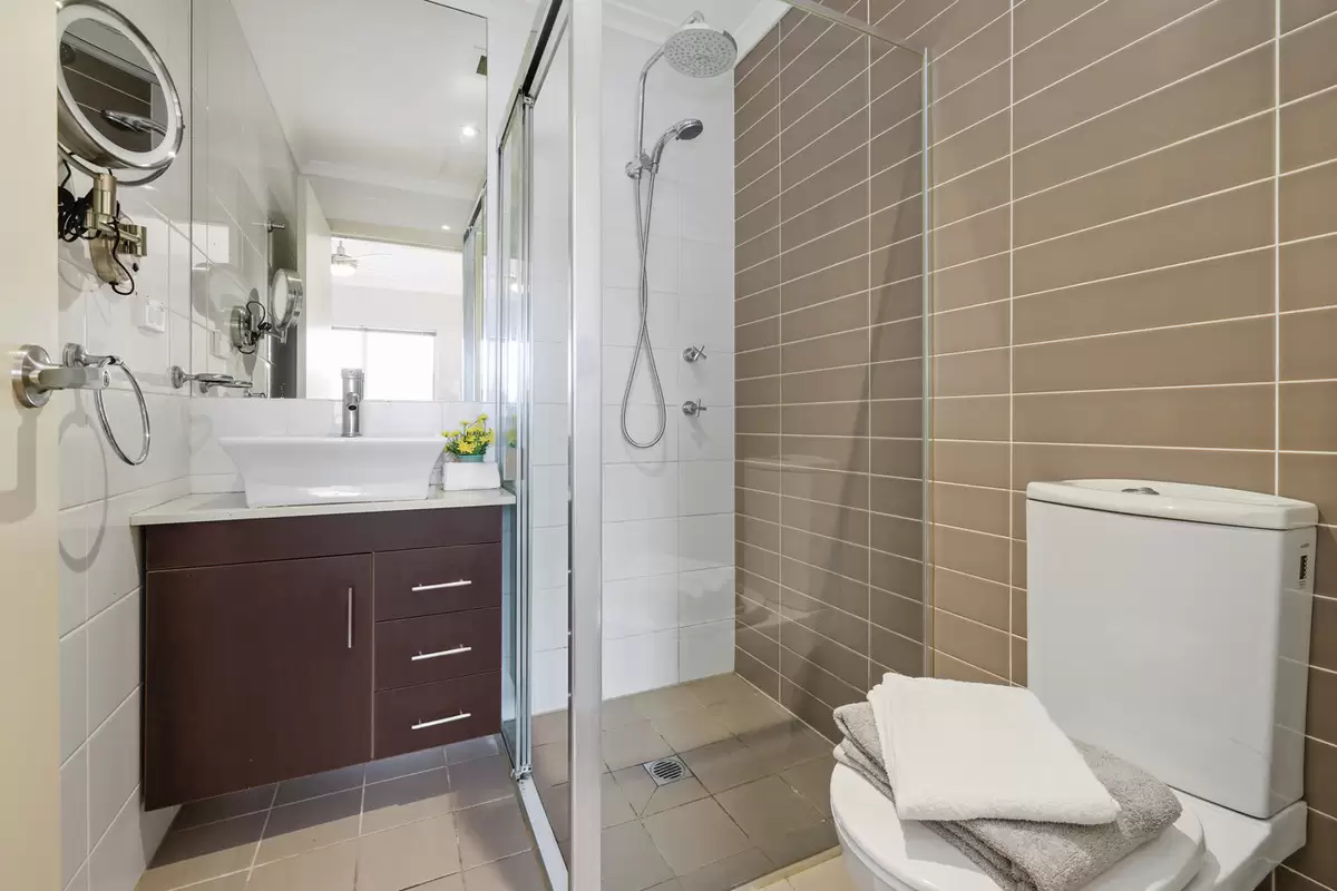 17/10-12 Grantham Street, Burwood Sold by Rich & Oliva - image 7
