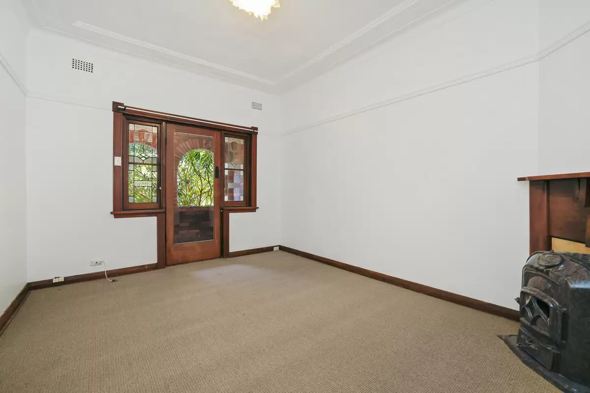 27 Lucy Street, Ashfield Sold by Rich & Oliva - image 7