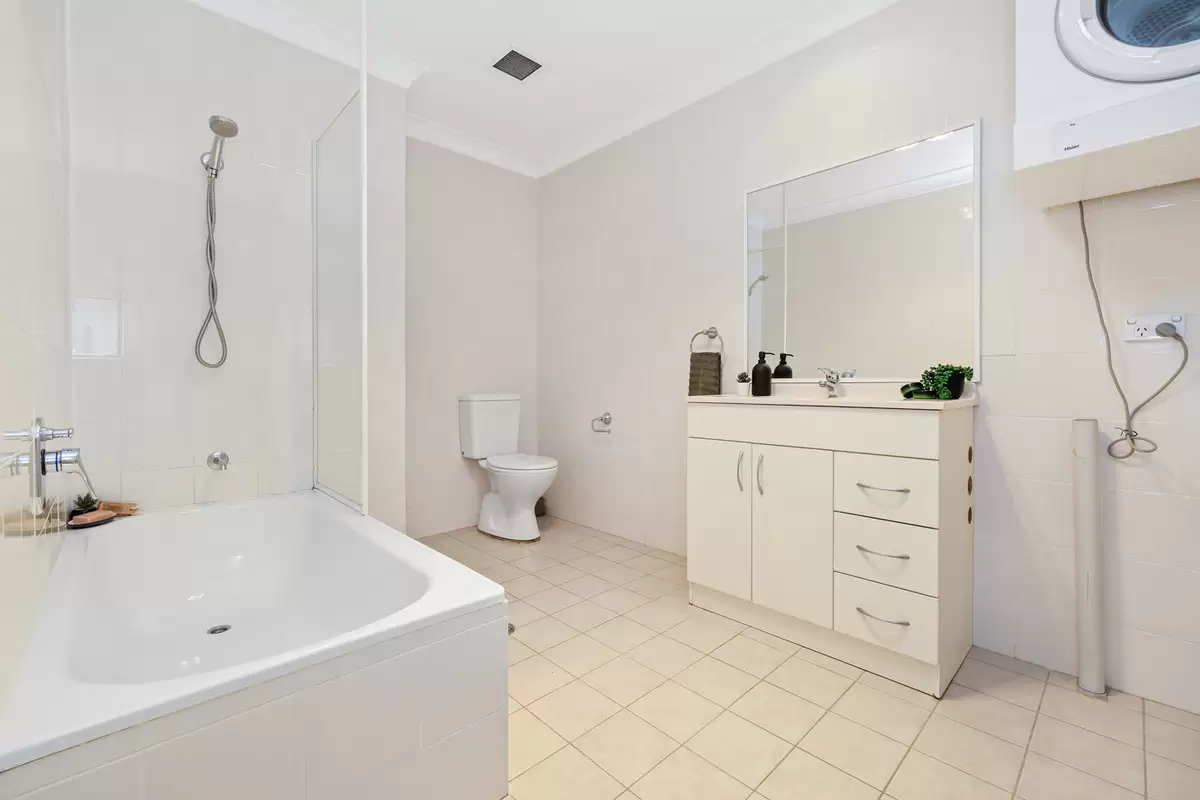 52/12 West Street, Croydon Sold by Rich & Oliva - image 6