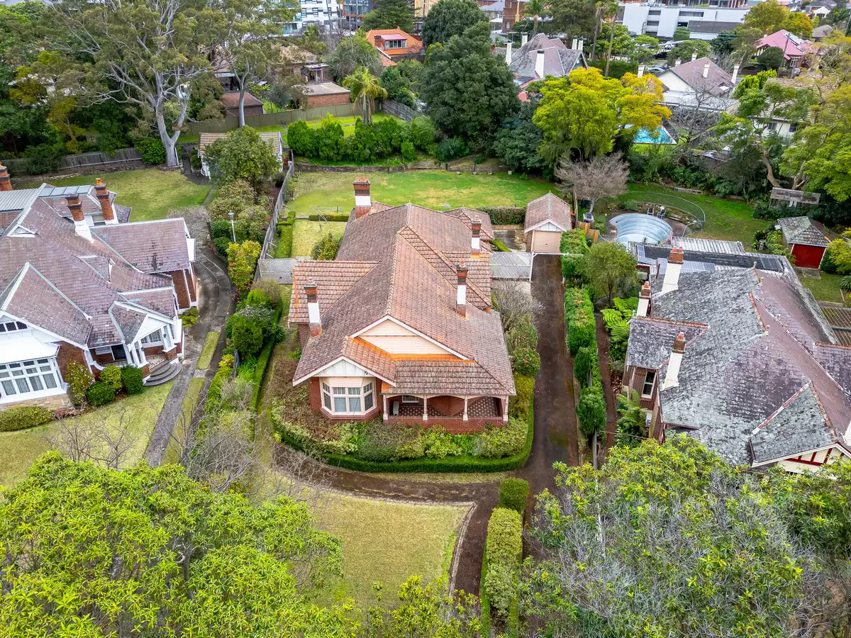 8 Appian Way, Burwood Sold by Rich & Oliva - image 4