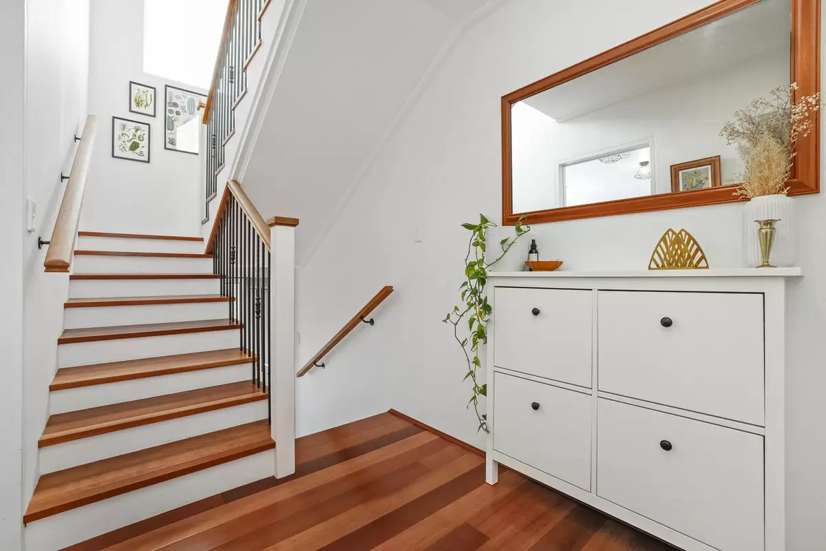 8/34 Croydon Street, Petersham Sold by Rich & Oliva - image 6