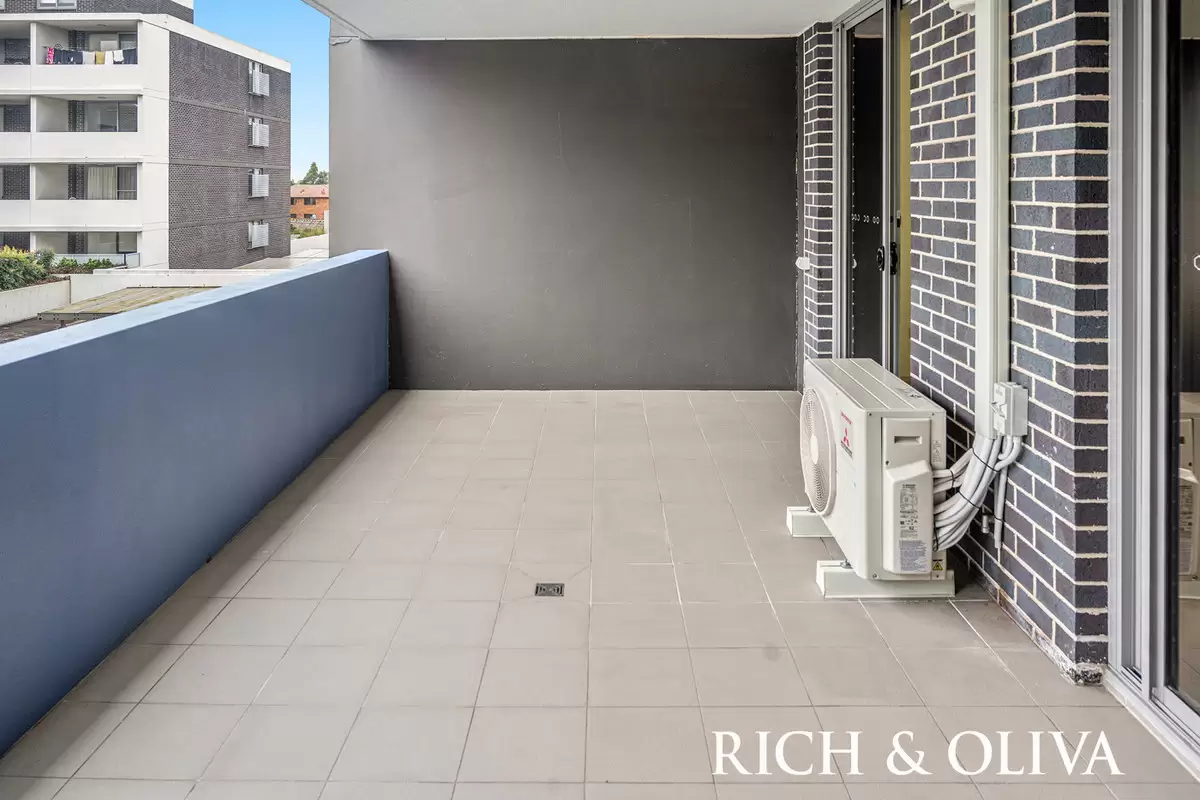 50/20 Matthews Street, Punchbowl Sold by Rich & Oliva - image 3