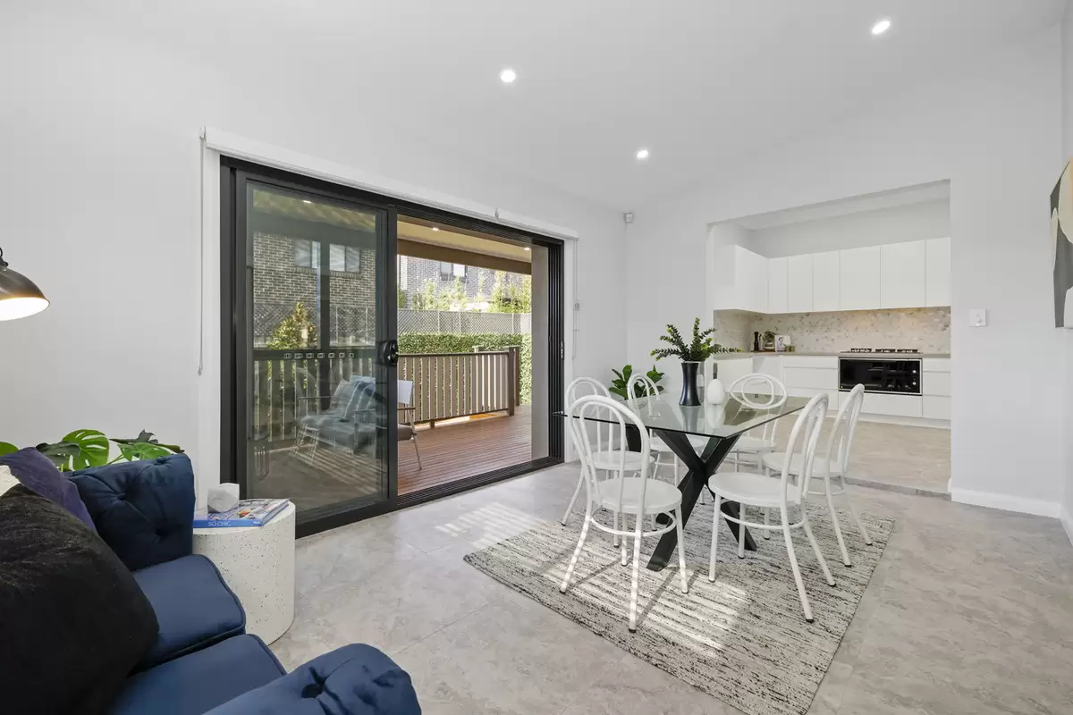28 Howard Street, Canterbury Sold by Rich & Oliva - image 11