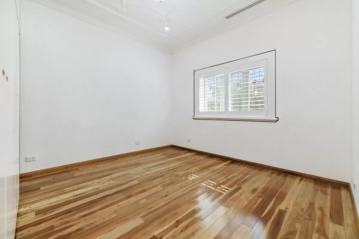 50 Liverpool Road, Croydon Sold by Rich & Oliva - image 6