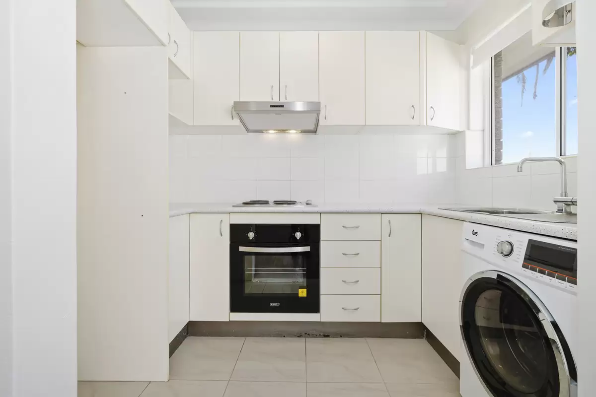 5/38 Livingstone Road, Petersham Sold by Rich & Oliva - image 3
