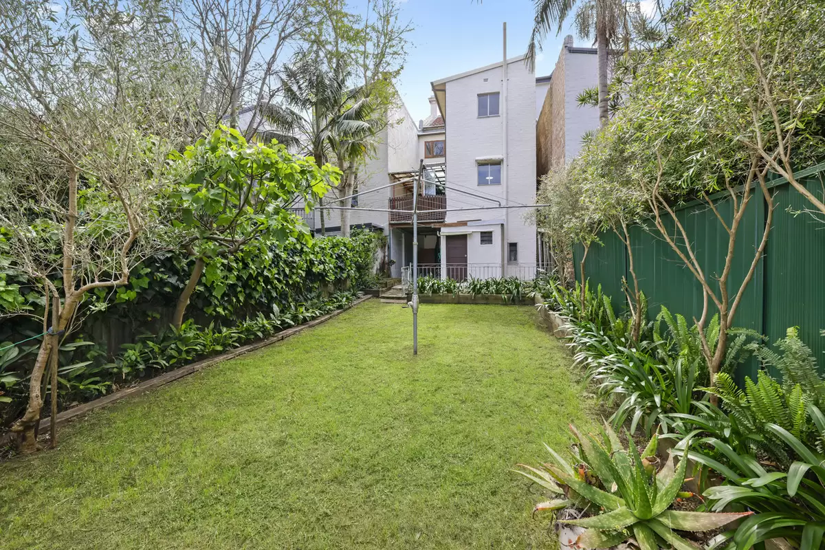 33 Croydon Street, Petersham Sold by Rich & Oliva - image 5