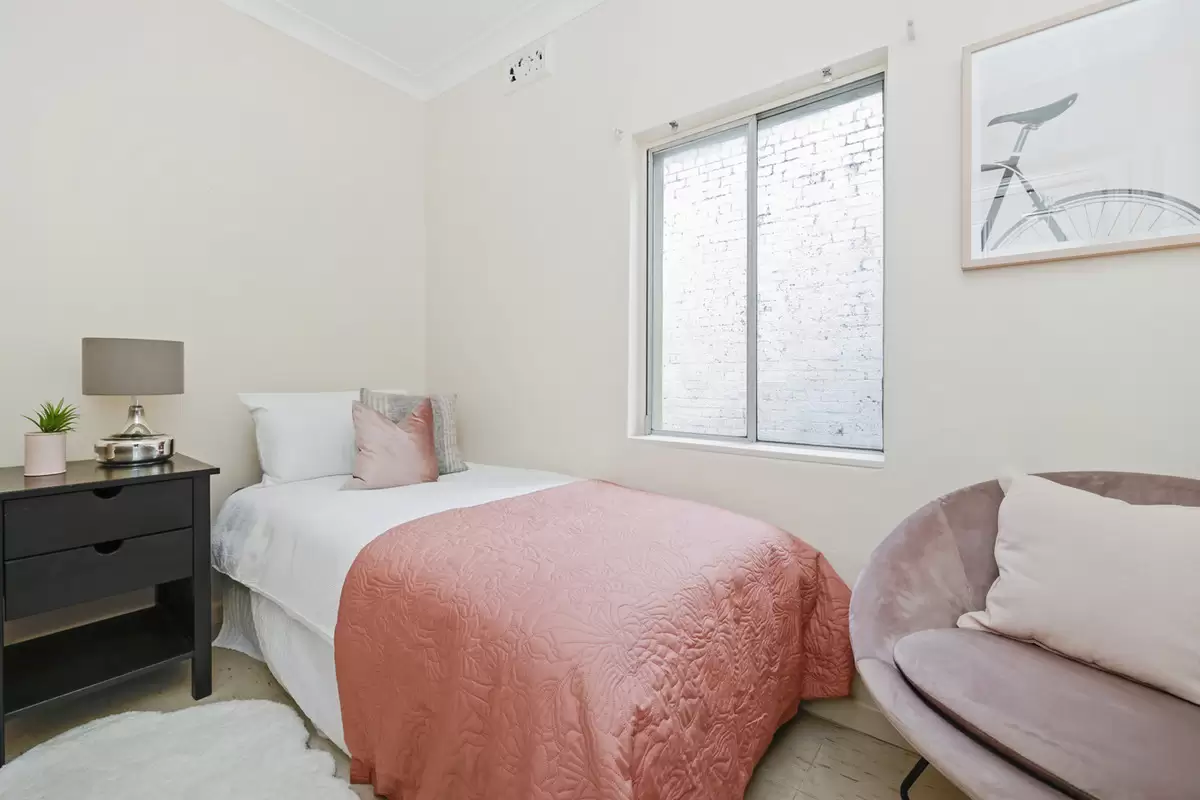 33 Croydon Street, Petersham Sold by Rich & Oliva - image 12