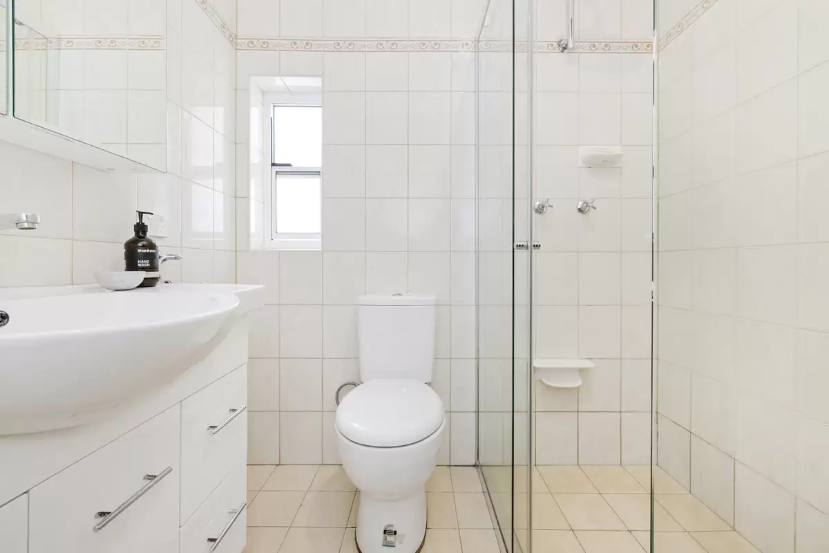 33 Croydon Street, Petersham Sold by Rich & Oliva - image 15