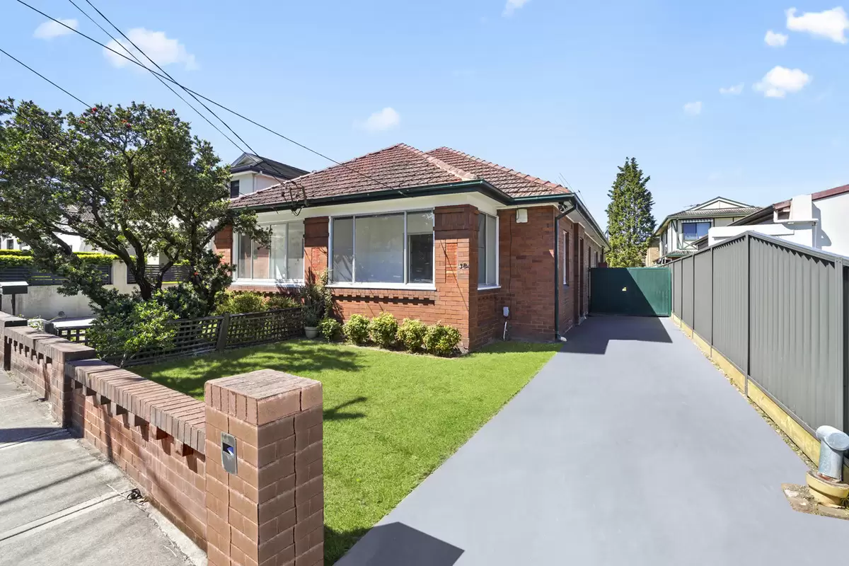 38a The Parade, Enfield Sold by Rich & Oliva - image 7