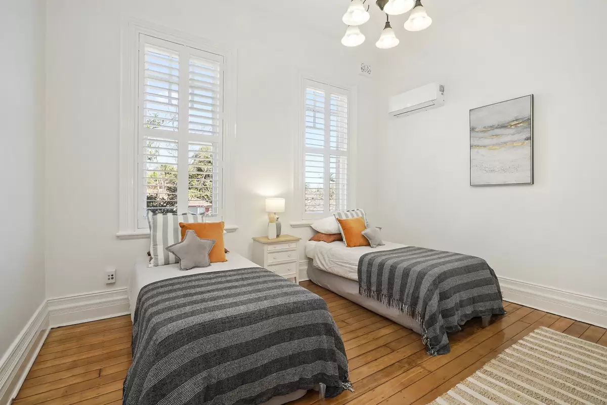 217 Burwood Road, Burwood Sold by Rich & Oliva - image 21