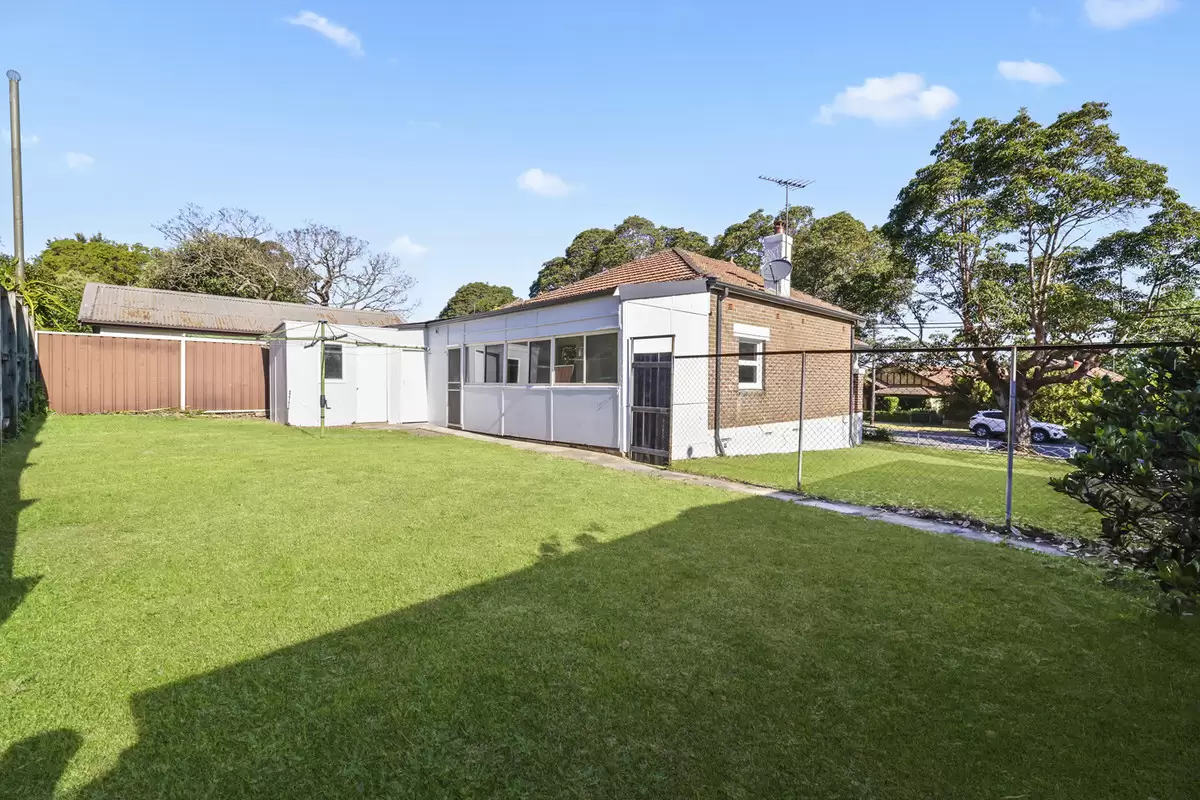49 Roslyn Street, Ashbury Sold by Rich & Oliva - image 8