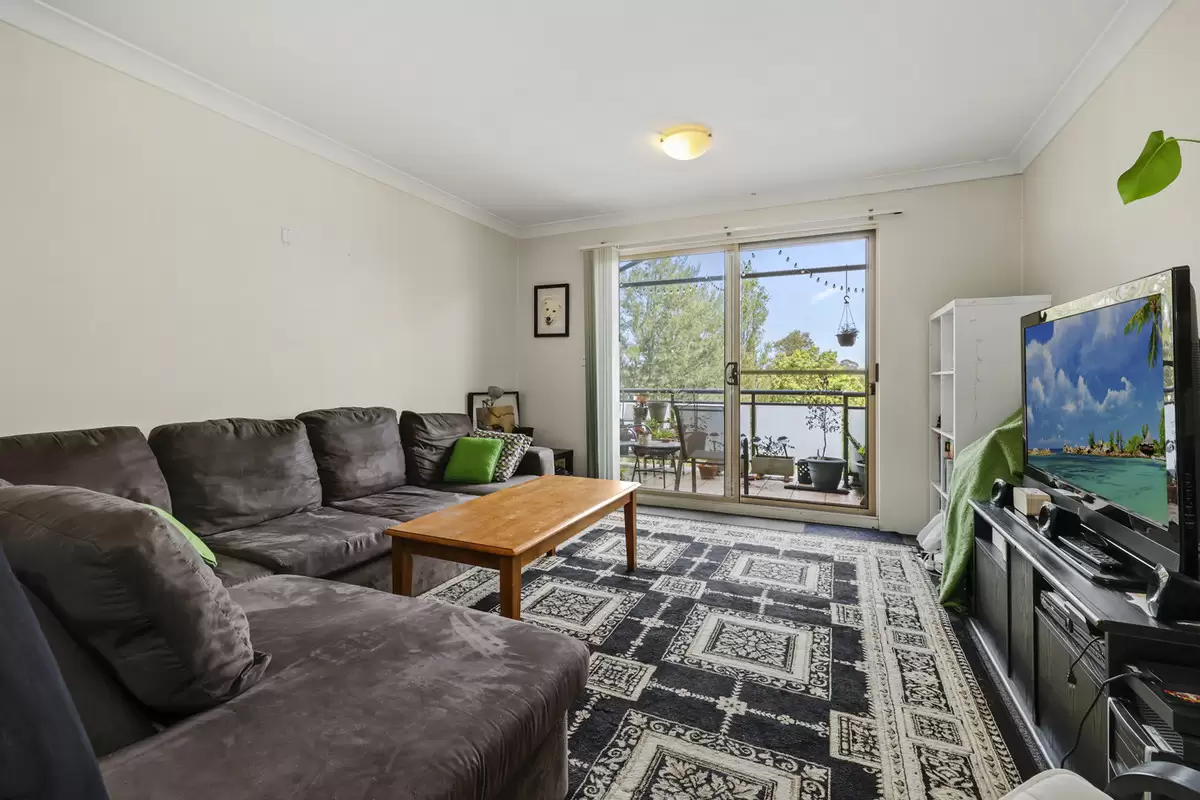 59/12 West Street, Croydon Sold by Rich & Oliva - image 2