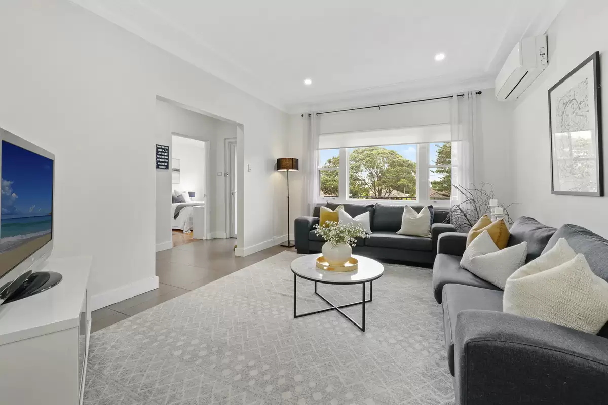 49 Carrisbrook Avenue, Punchbowl Sold by Rich & Oliva - image 4
