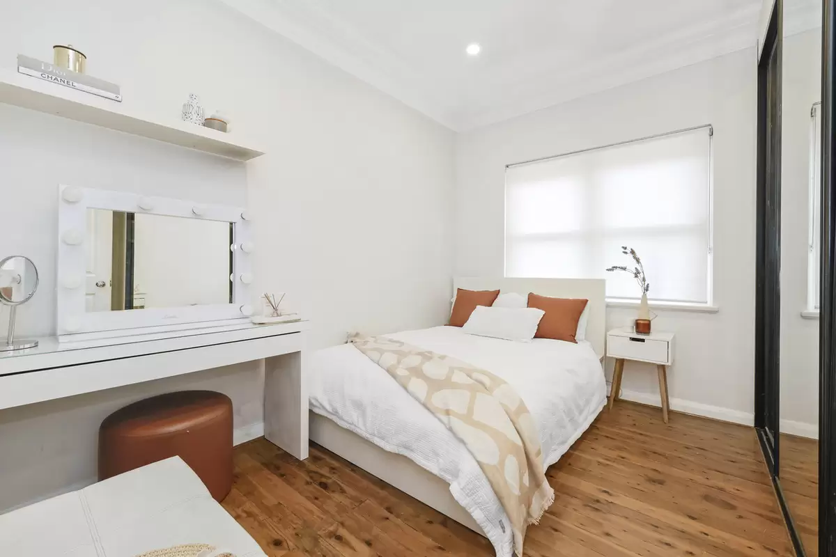 49 Carrisbrook Avenue, Punchbowl Sold by Rich & Oliva - image 5