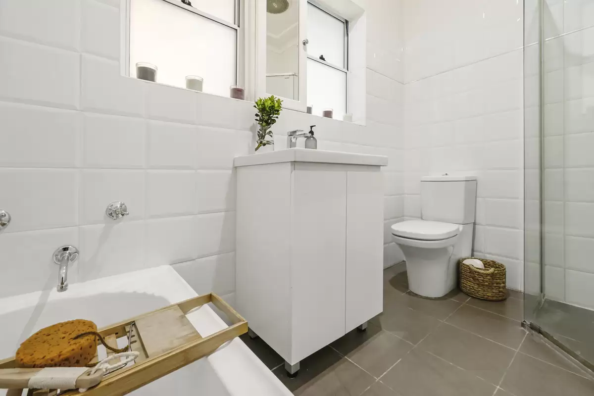 49 Carrisbrook Avenue, Punchbowl Sold by Rich & Oliva - image 7