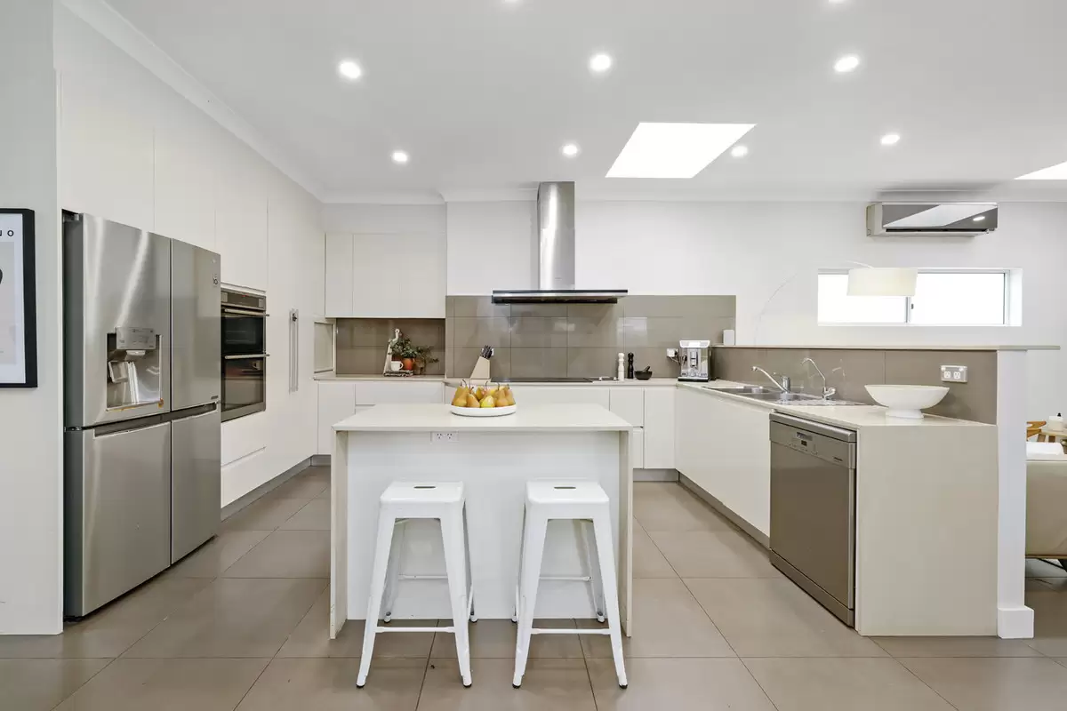 49 Carrisbrook Avenue, Punchbowl Sold by Rich & Oliva - image 9