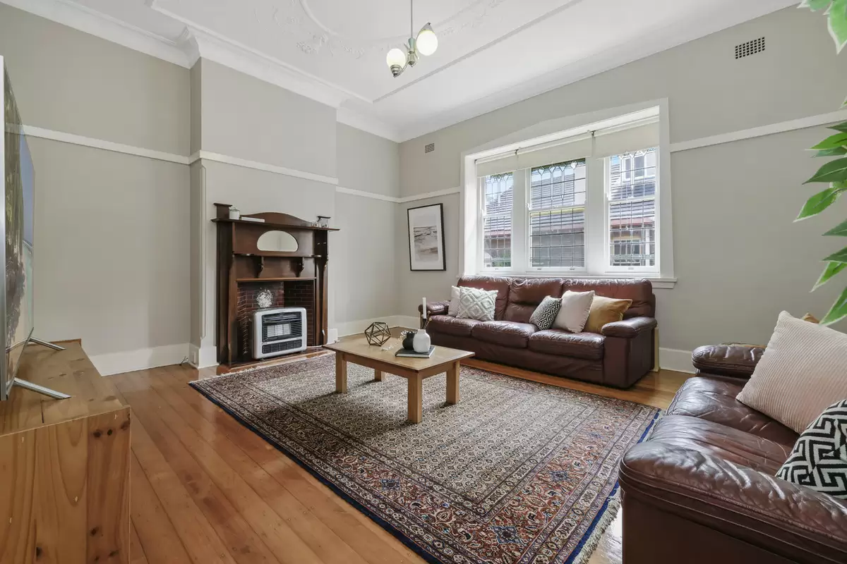 17 Malvern Avenue, Croydon Sold by Rich & Oliva - image 7