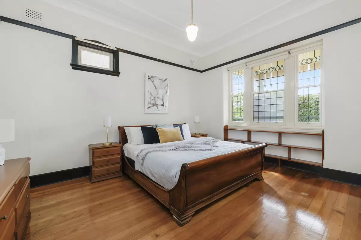 17 Malvern Avenue, Croydon Sold by Rich & Oliva - image 4
