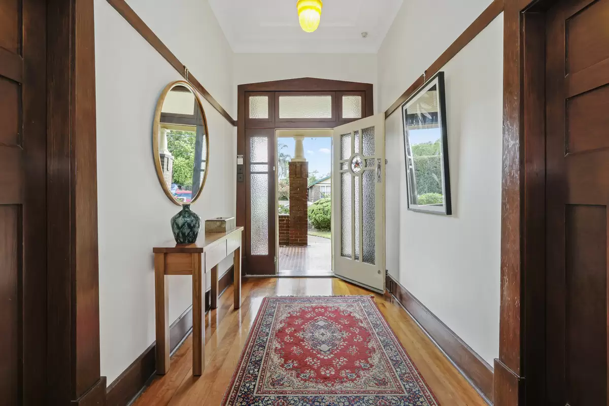 17 Malvern Avenue, Croydon Sold by Rich & Oliva - image 3