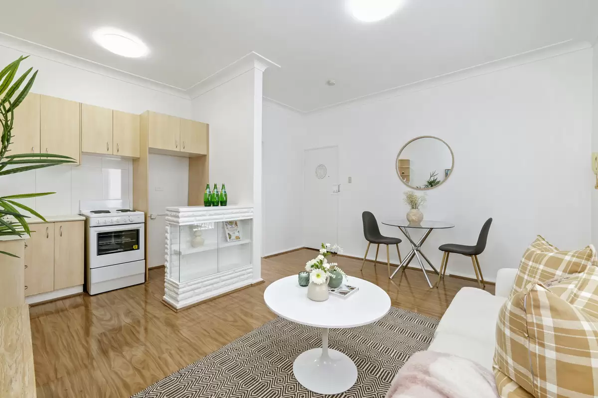 7/24 Fisher Street, Petersham Sold by Rich & Oliva - image 3
