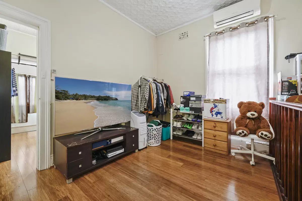 15 Shaw Street, Petersham Sold by Rich & Oliva - image 5