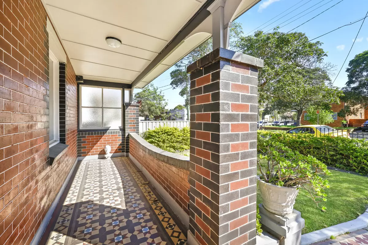 30 Hampton Street, Croydon Park Sold by Rich & Oliva - image 2