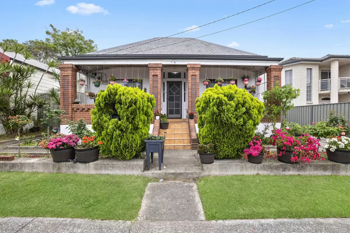 19 Fore Street, Canterbury Sold by Rich & Oliva - image 1