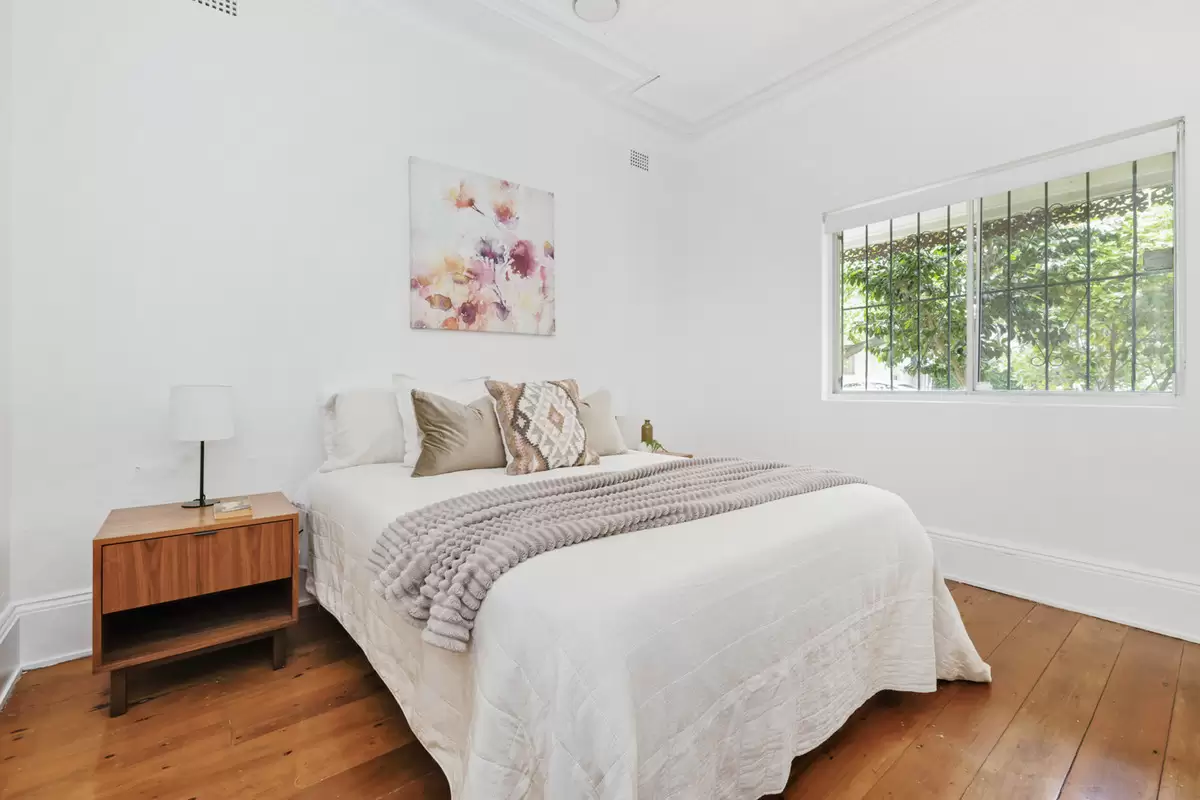 4 Nelson Street, Dulwich Hill Sold by Rich & Oliva - image 3
