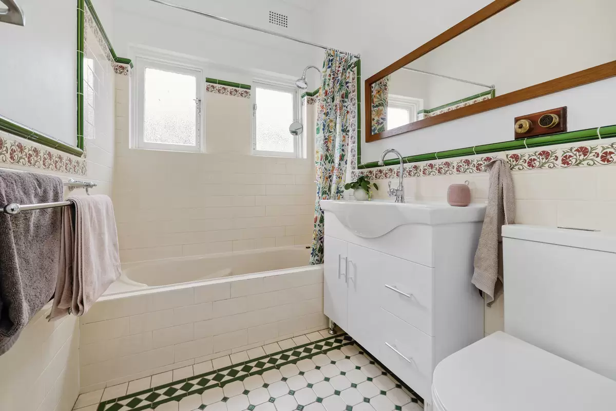 15A Edwin Street, Croydon Sold by Rich & Oliva - image 3