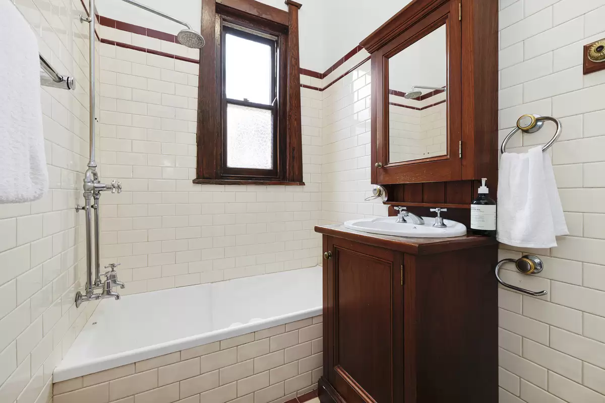 42 Woodlands Road, Ashbury Sold by Rich & Oliva - image 7
