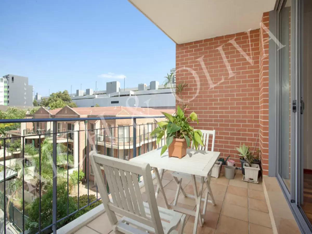 12/78 Burwood Road, Burwood Leased by Rich & Oliva - image 5